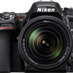 Nikon D7500 + AF-S 18-140mm (Με 150€ Winter Saving)