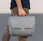 Peak Design Everyday Messenger 13L V2 Ash - Image 3